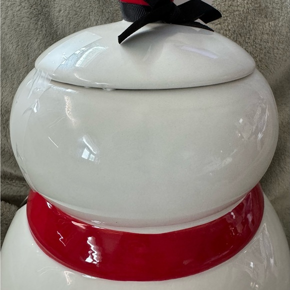 2023 JOHANNA PARKER CARNIVAL COTTAGE CHRISTMAS WINTER SNOWMAN COOKIE JAR NEW - Picture 9 of 11